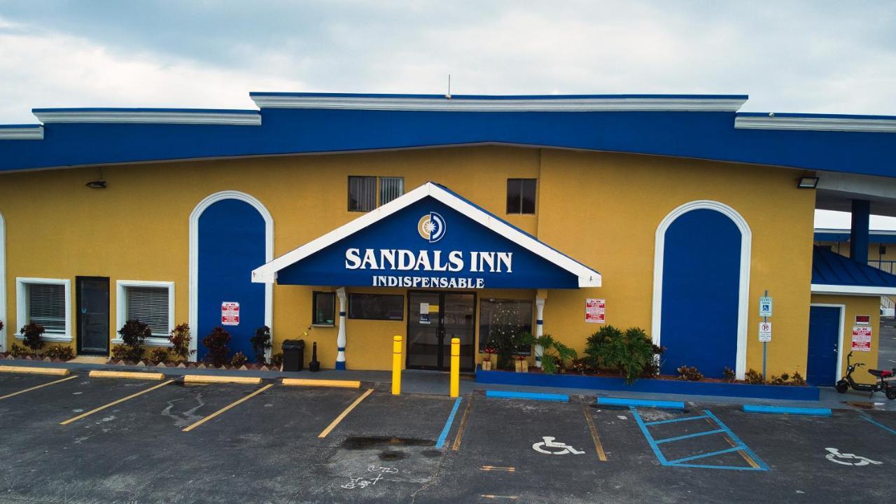 Sandals Inn Daytona Beach Bagian luar foto