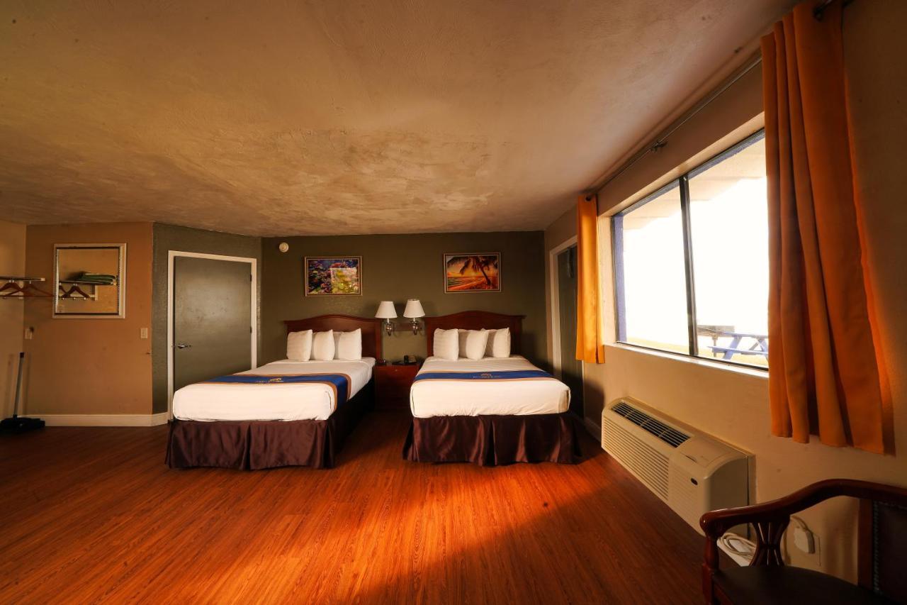 Sandals Inn Daytona Beach Bagian luar foto
