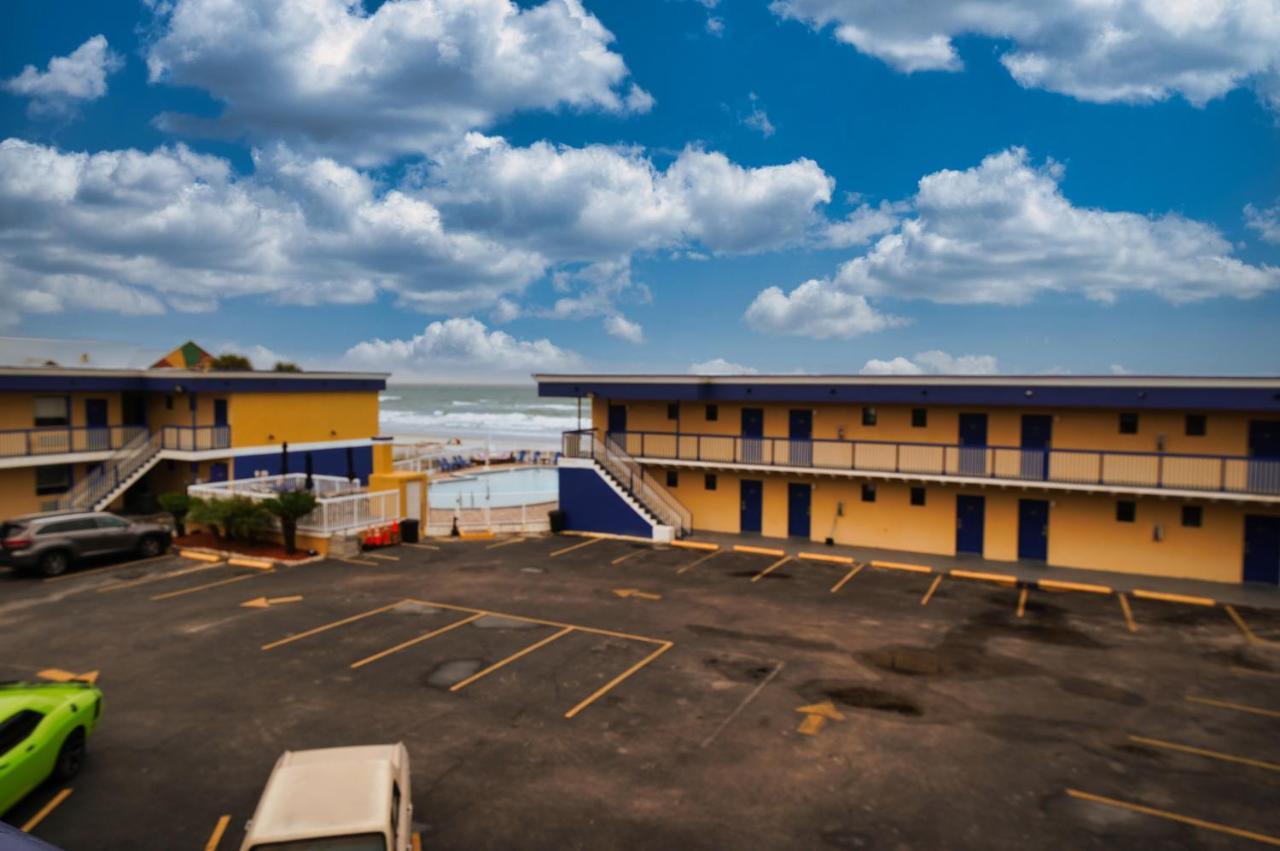 Sandals Inn Daytona Beach Bagian luar foto