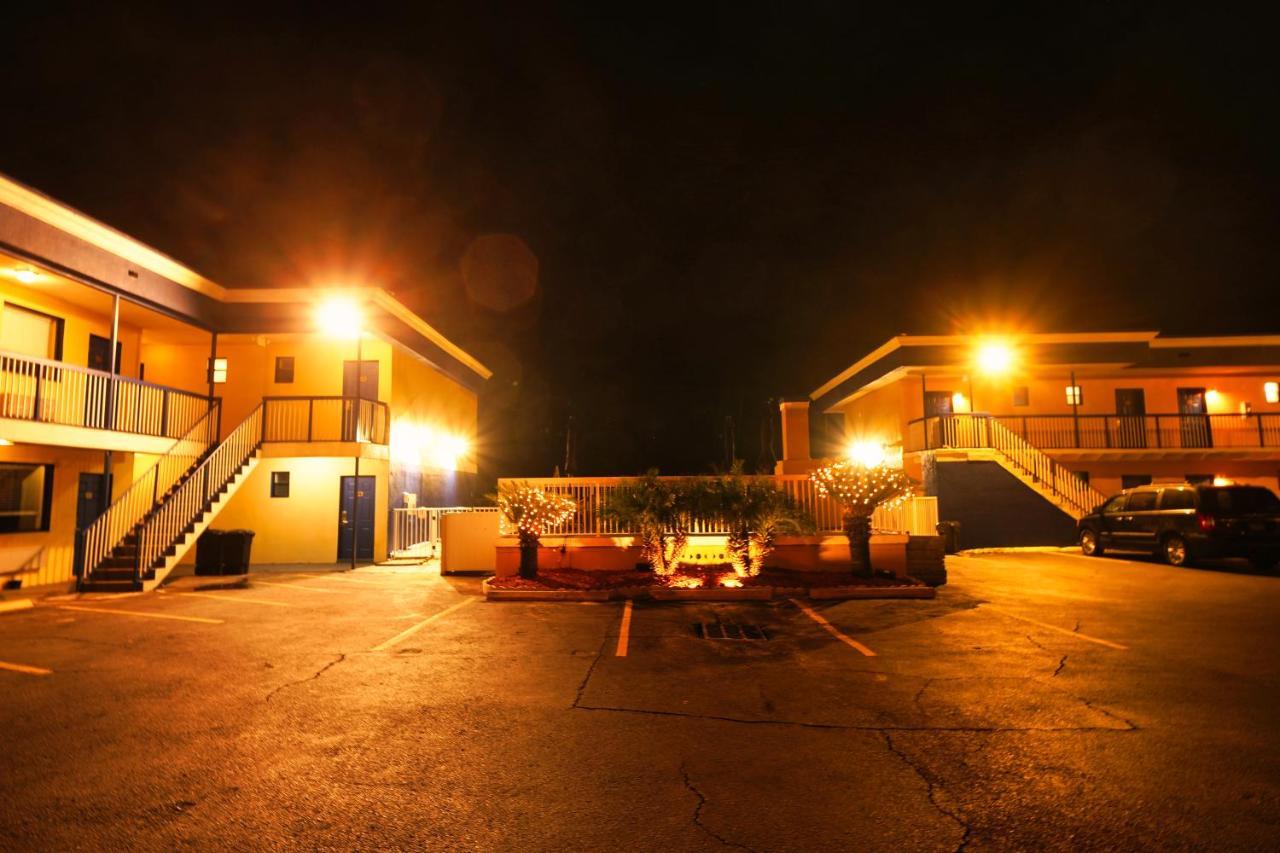 Sandals Inn Daytona Beach Bagian luar foto
