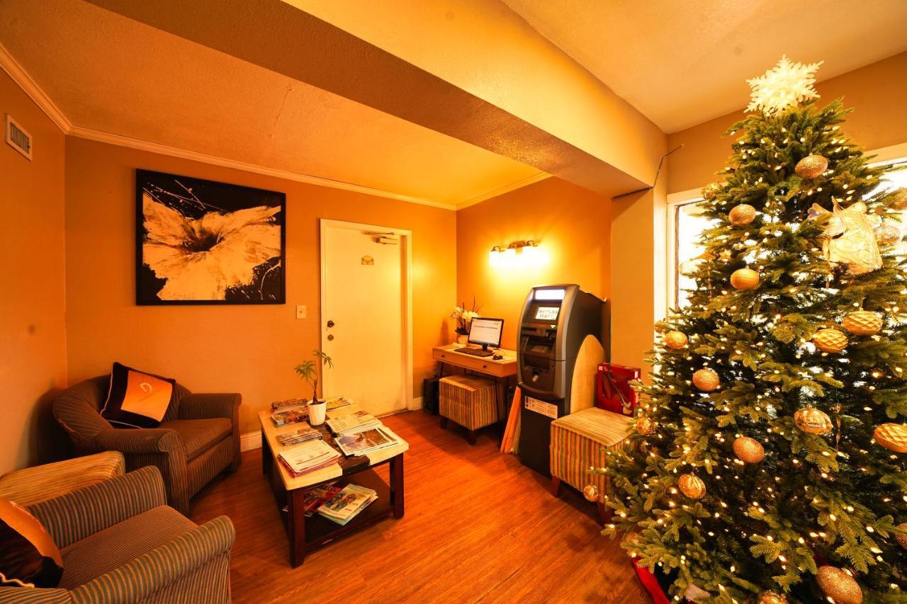 Sandals Inn Daytona Beach Bagian luar foto