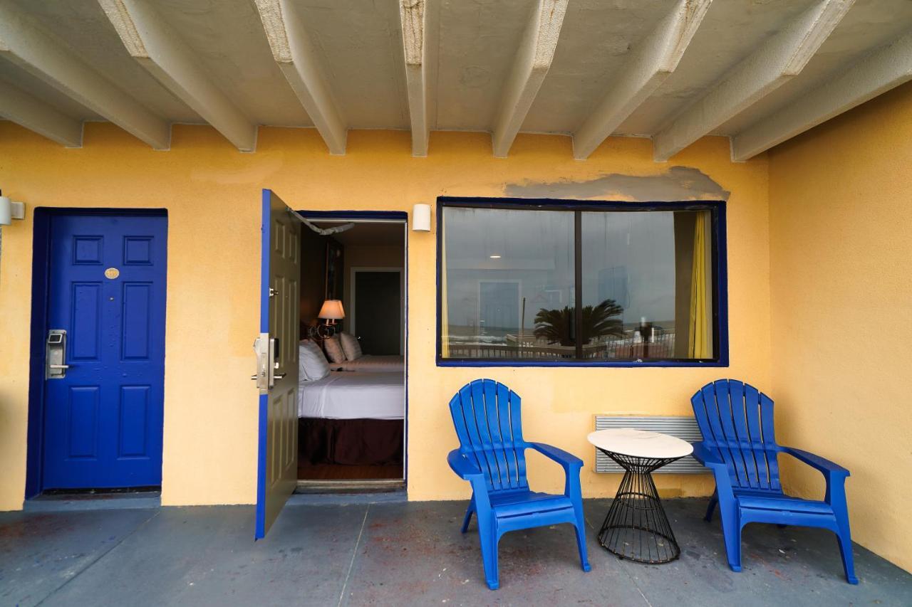 Sandals Inn Daytona Beach Bagian luar foto